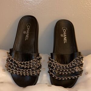 Chanel slides